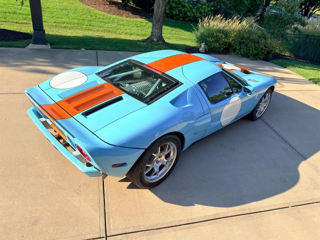 Used 2006 Ford GT RWD image 47