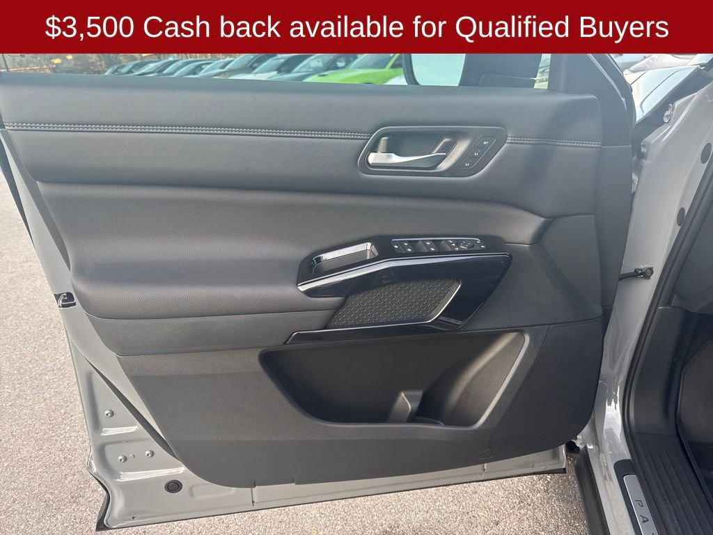 New 2026 Nissan Pathfinder Platinum image 11