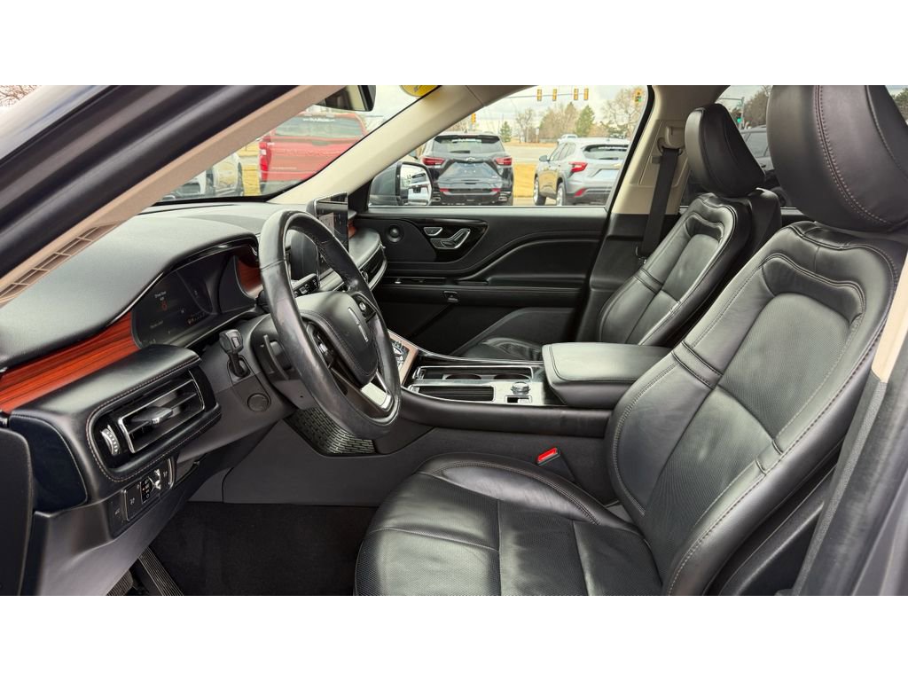 Used 2022 Lincoln Aviator Reserve w/ Equipment Group 201A image 10