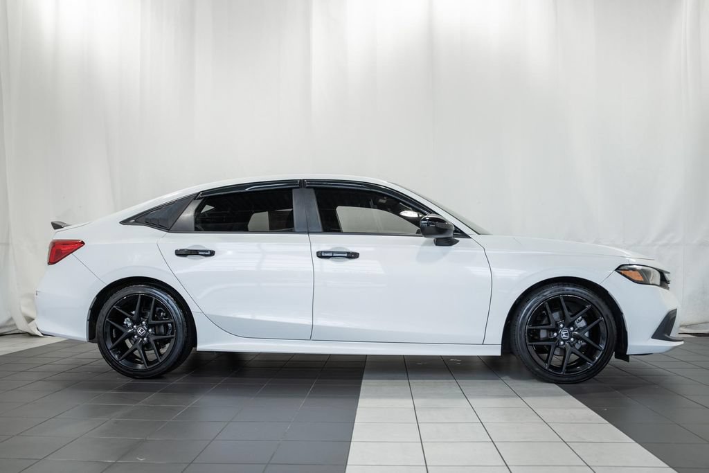 Used 2024 Honda Civic Sport image 3