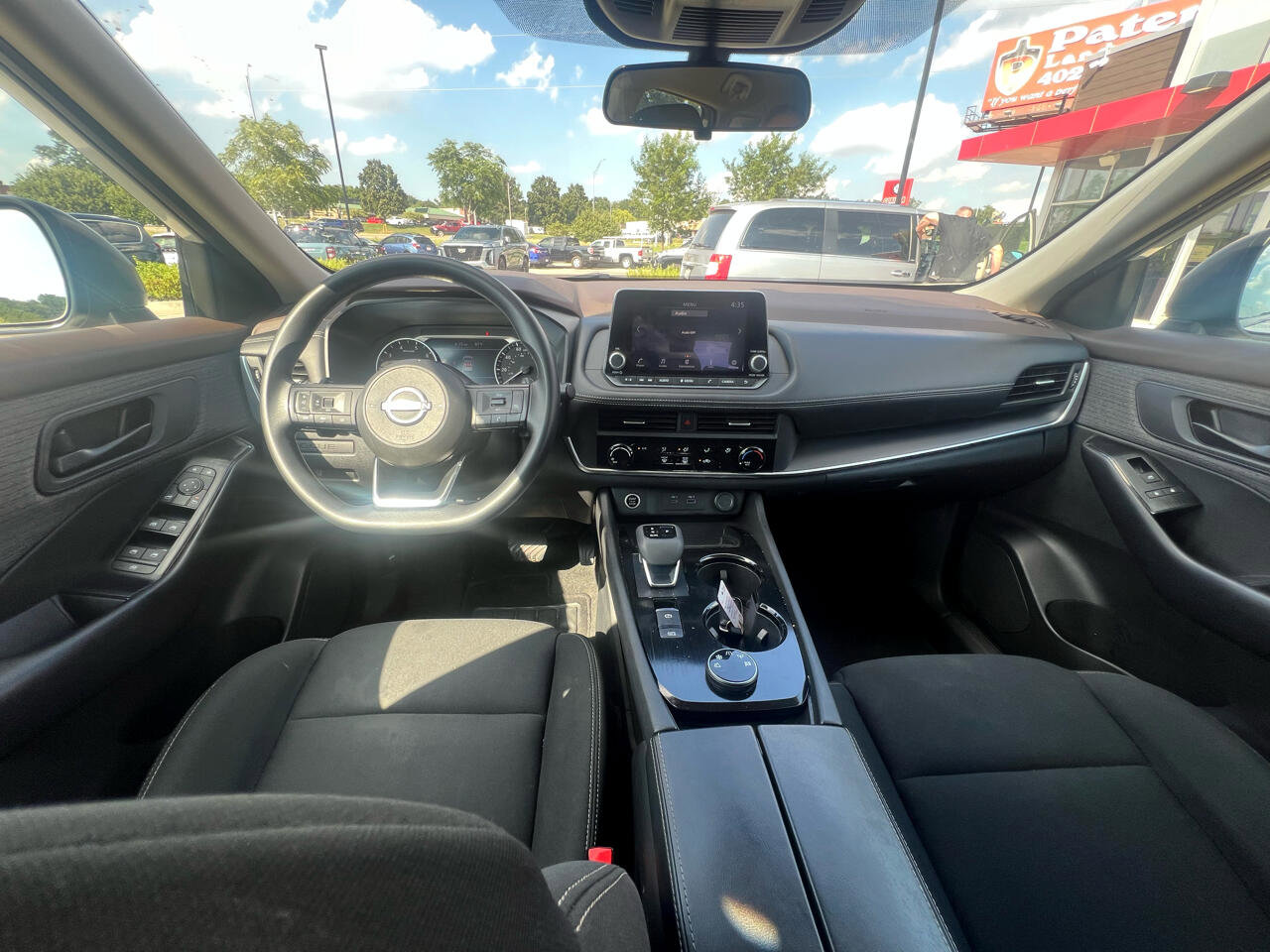 Used 2023 Nissan Rogue S image 12