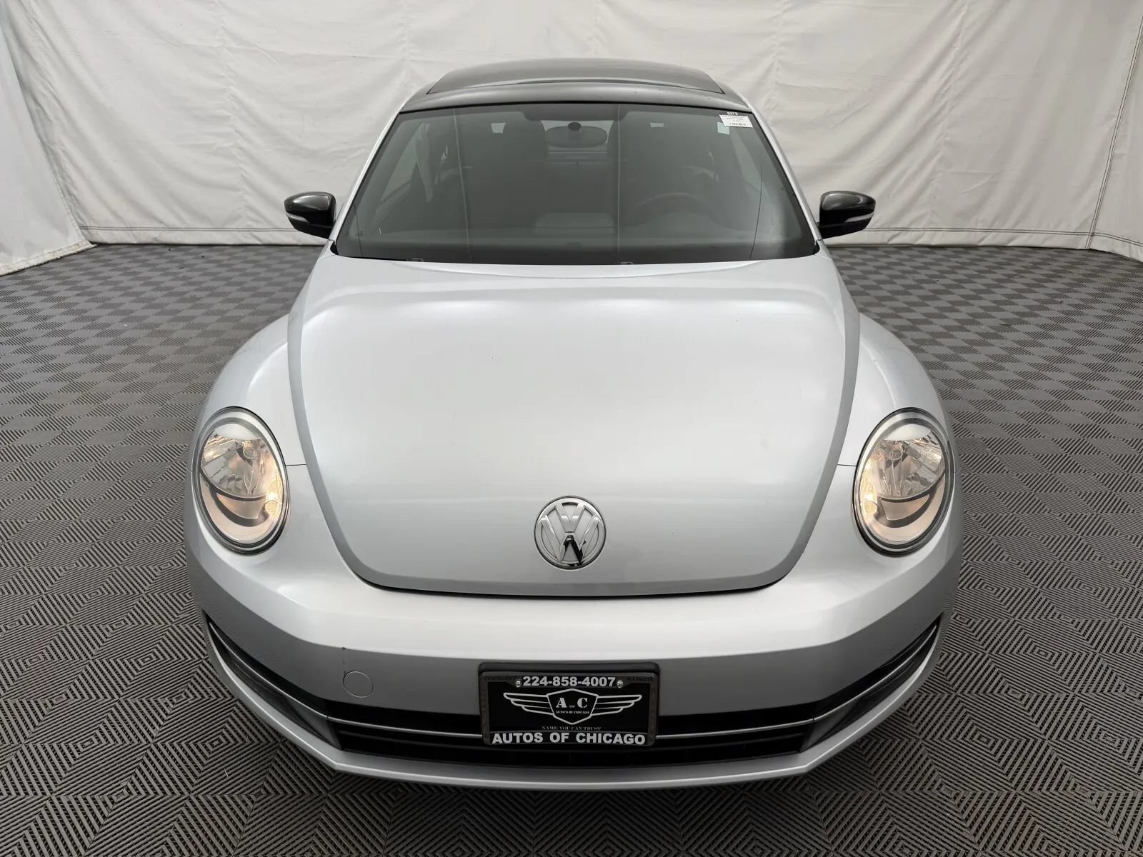 Used 2013 Volkswagen Beetle Turbo FWD image 3