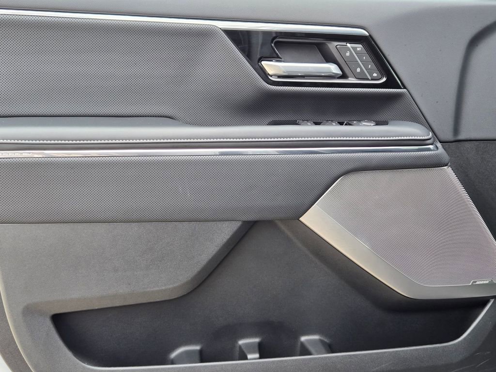 Used 2025 GMC Sierra EV Denali image 25