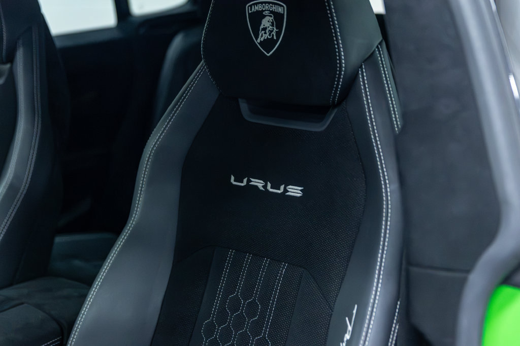 Used 2023 Lamborghini Urus Performante AWD/4WD image 27