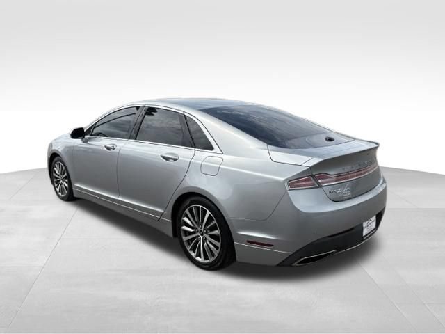 Used 2020 Lincoln MKZ FWD image 11