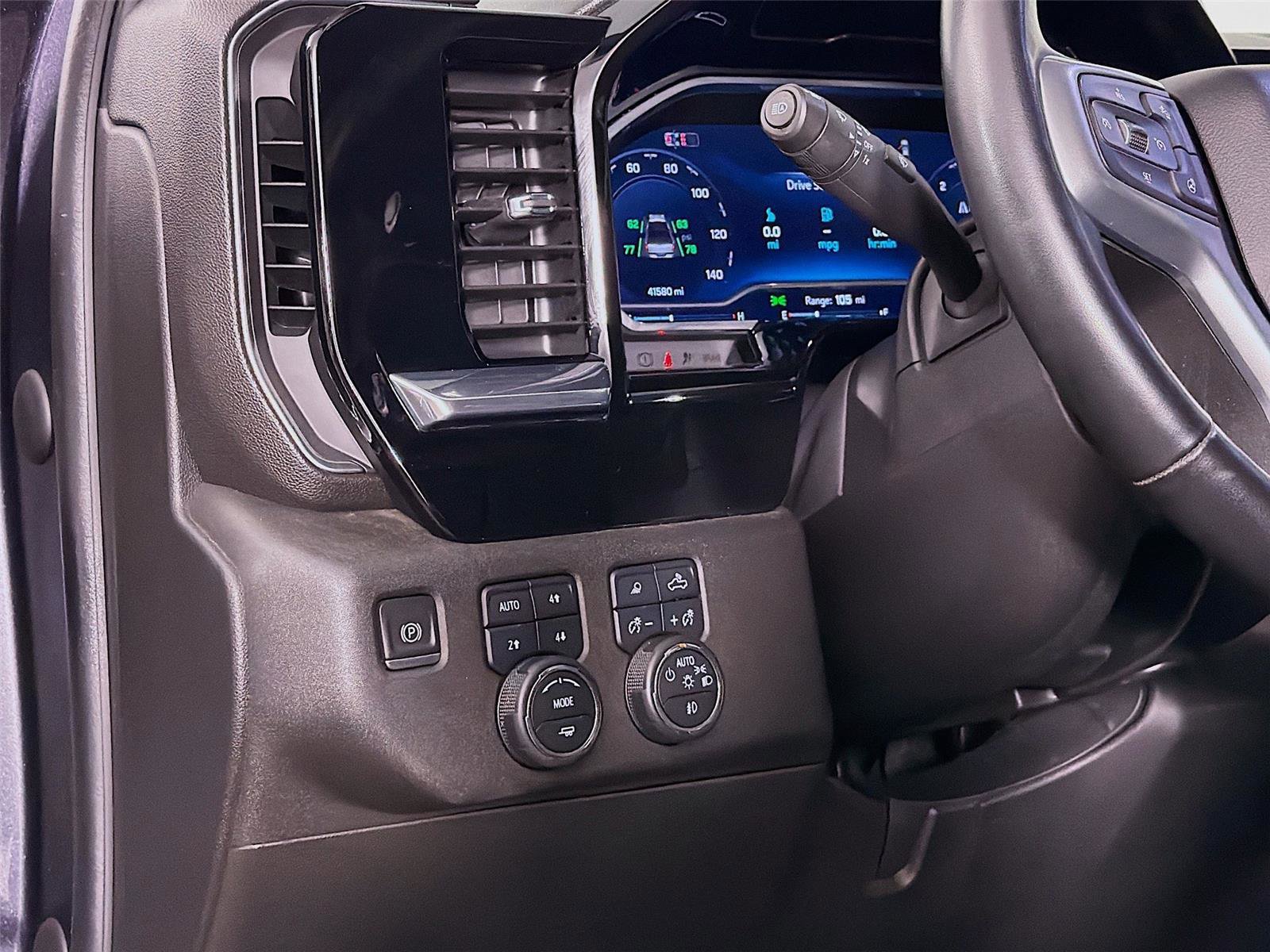 Used 2024 Chevrolet Silverado 3500 LTZ image 10