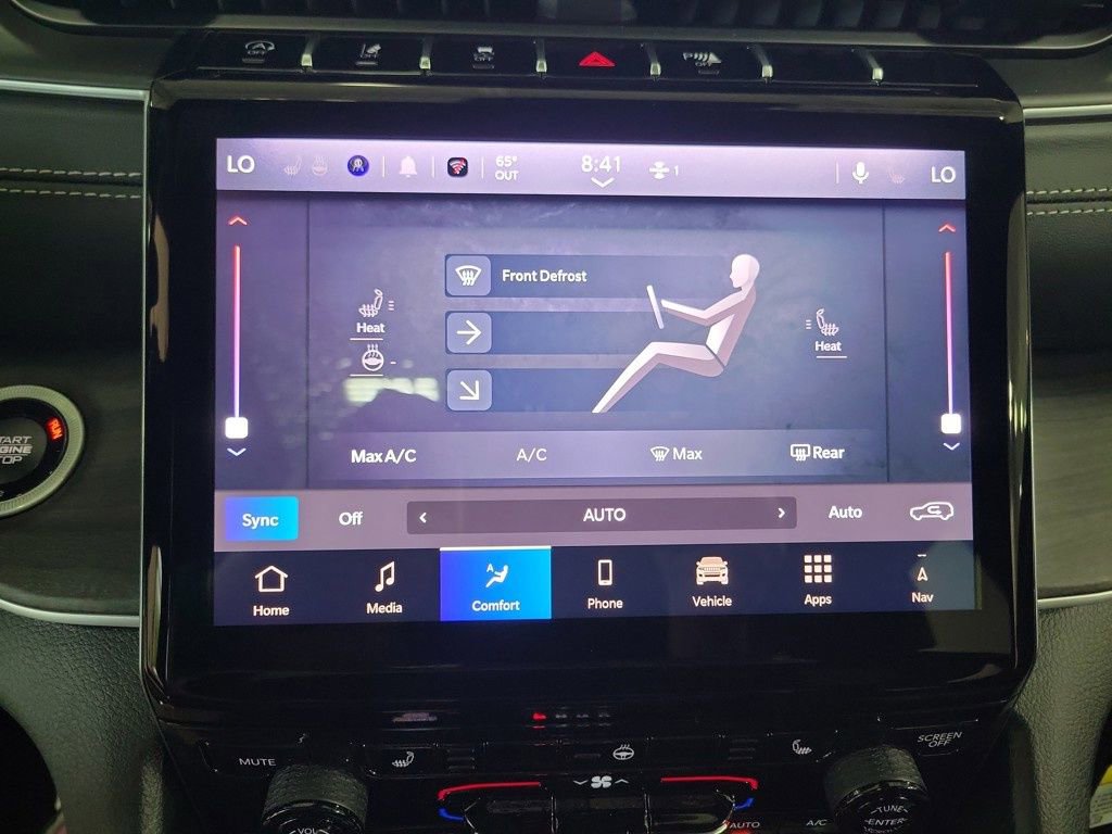 New 2025 Jeep Grand Cherokee Limited image 24