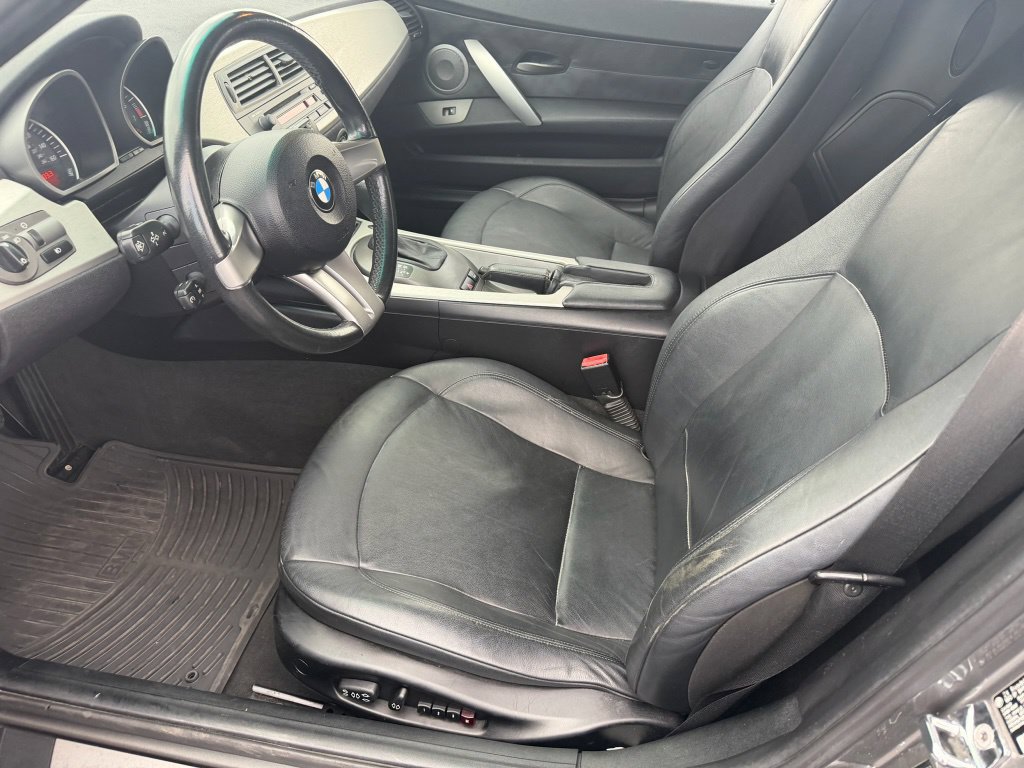 Used 2003 BMW Z4 2.5i RWD image 9