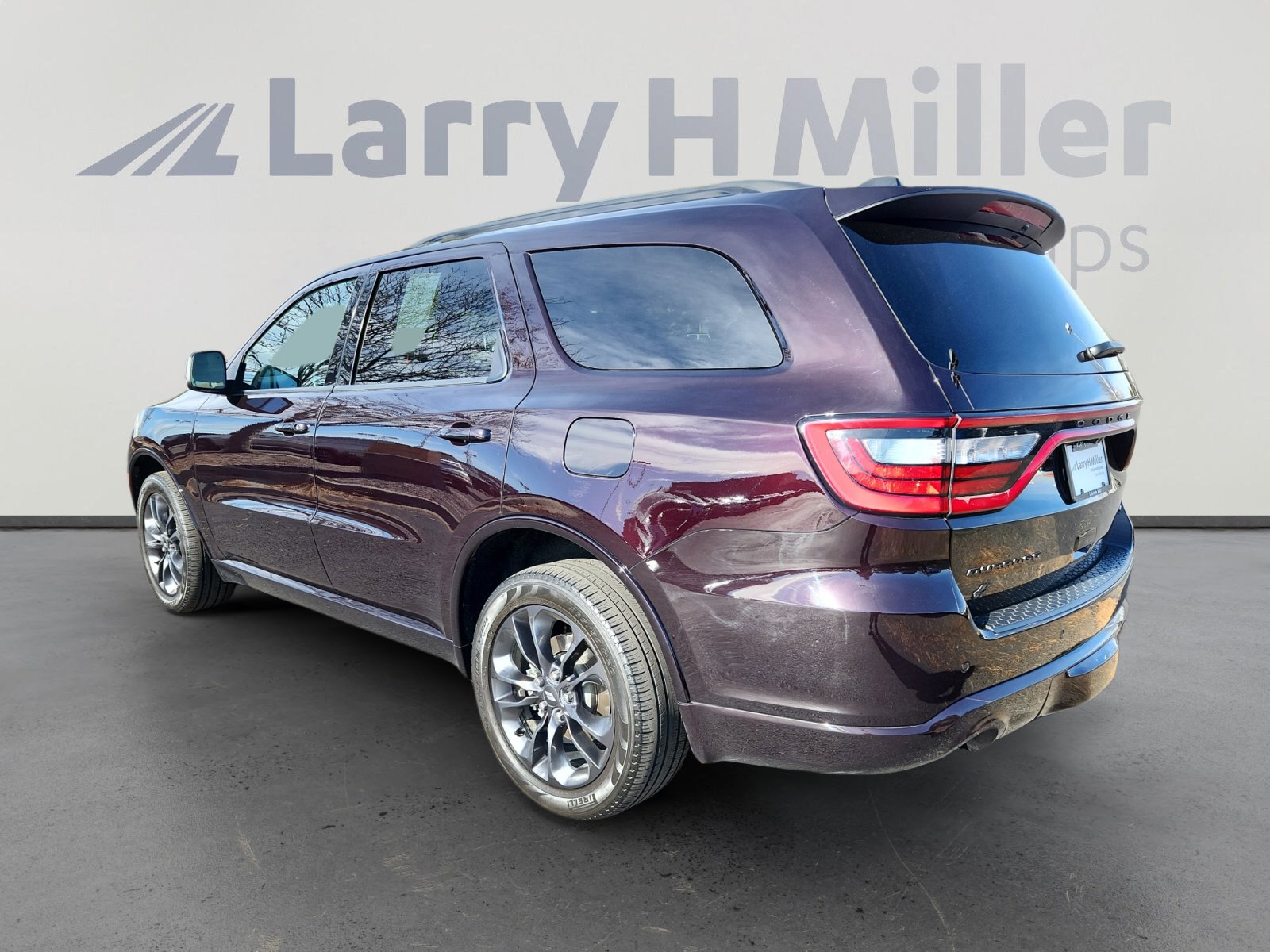 Used 2024 Dodge Durango GT image 3