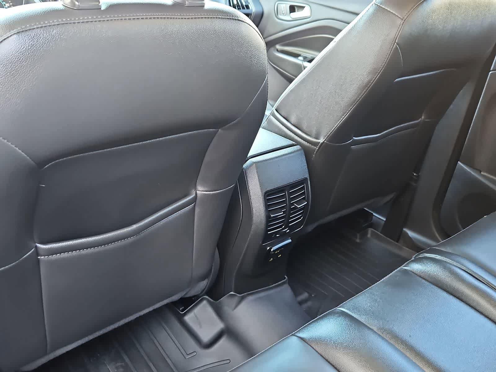 Used 2015 Ford Escape SE w/ Equipment Group 201A AWD/4WD image 18