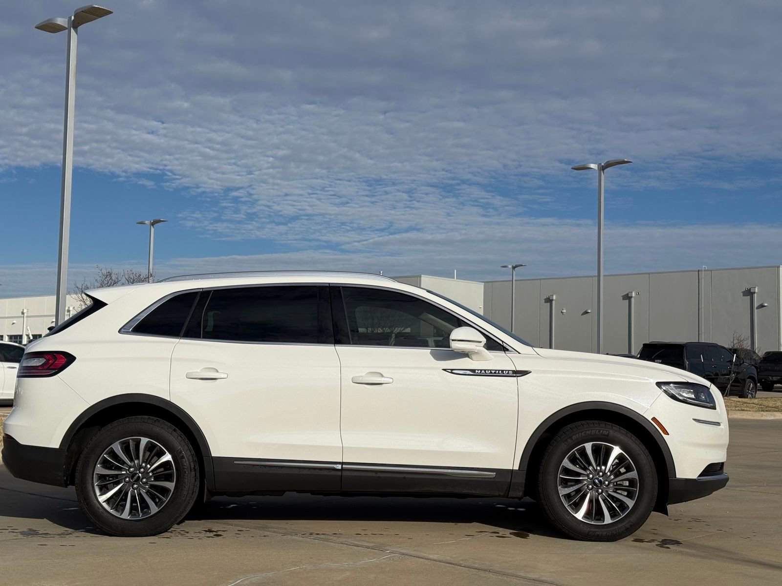 Used 2022 Lincoln Nautilus Reserve w/ Cargo Utility Package image 8