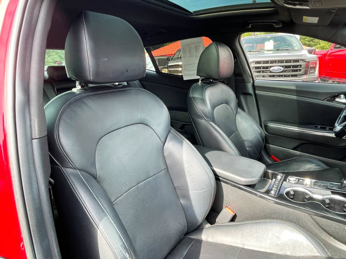 Used 2022 Kia Stinger GT-Line w/ Sun & Sound Package AWD/4WD image 10