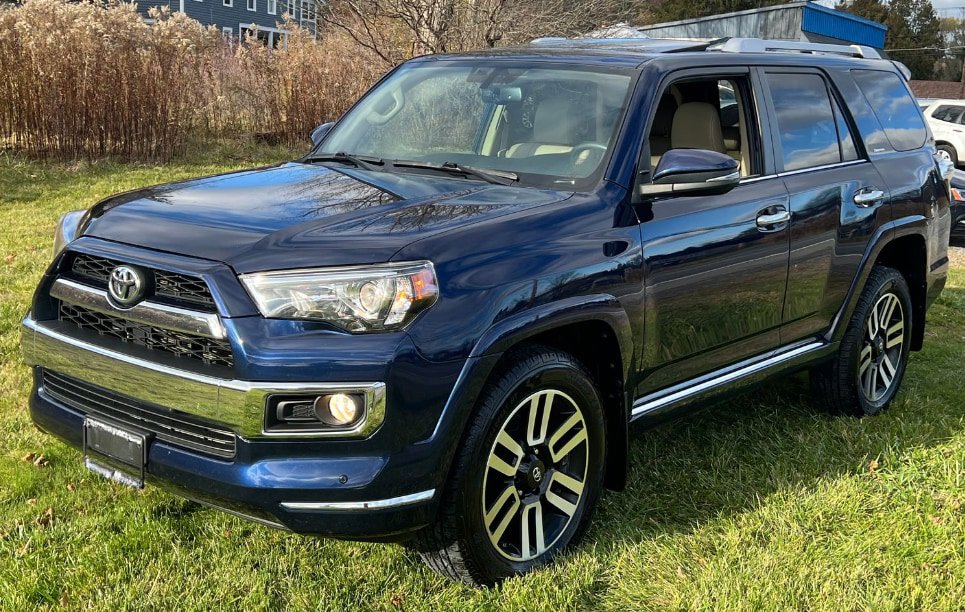 Used 2019 Toyota 4Runner Limited AWD/4WD image 3