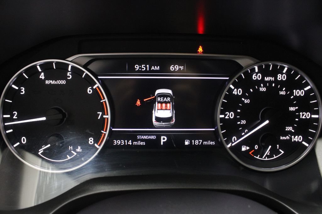 Certified 2023 Nissan Rogue SV FWD image 28