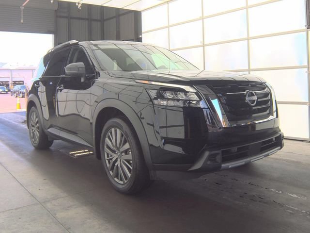 Certified 2025 Nissan Pathfinder SL w/ SL Premium Package FWD image 11