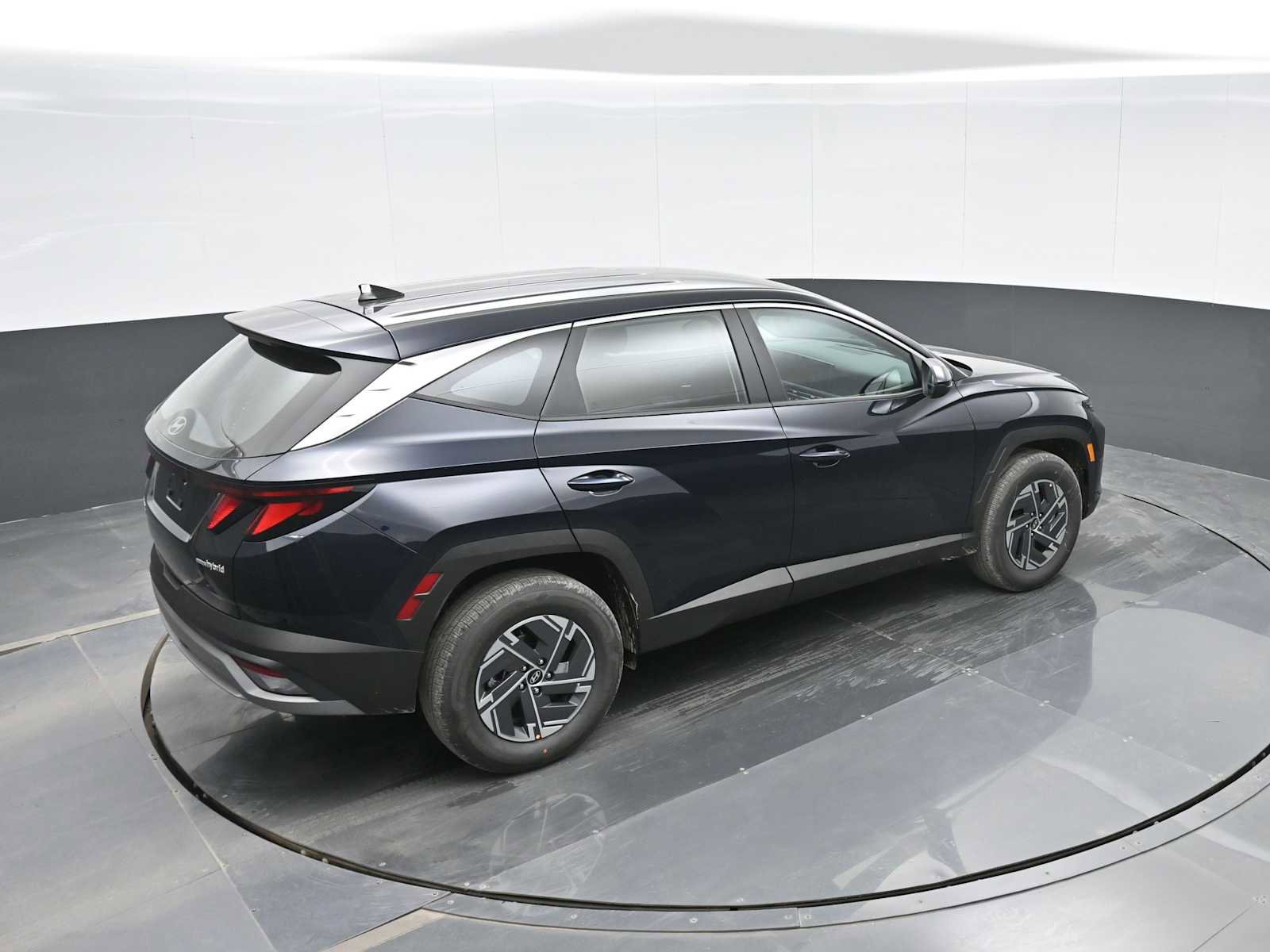 New 2026 Hyundai Tucson Blue SE image 28