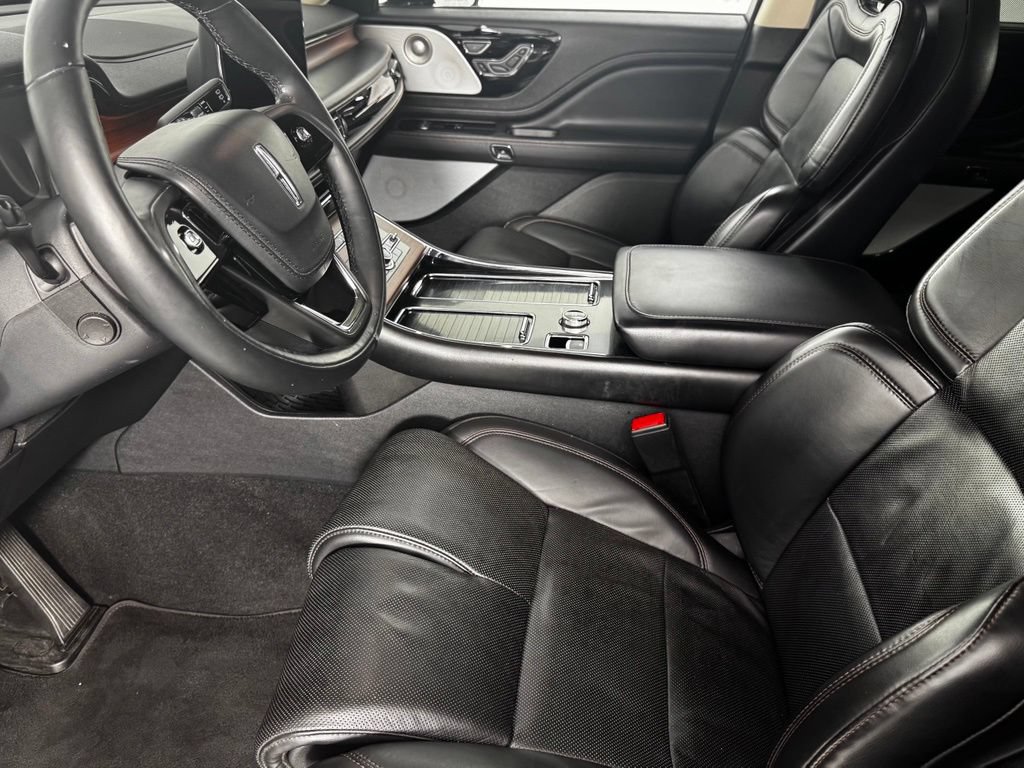Used 2021 Lincoln Aviator Reserve w/ Equipment Group 210A AWD/4WD image 14