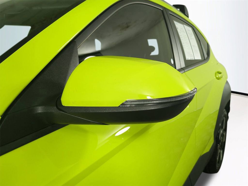 Certified 2025 Hyundai Kona SEL image 12