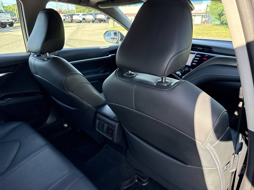 Certified 2018 Toyota Camry XSE image 23