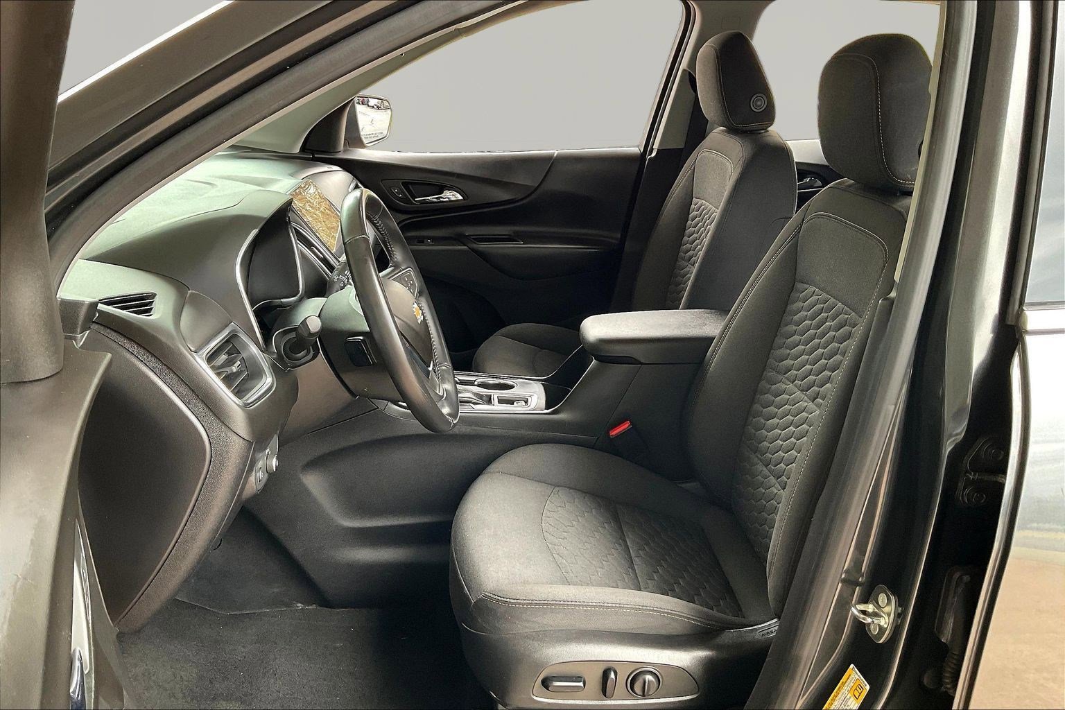 Used 2018 Chevrolet Equinox LT w/ LT Infotainment Plus Package image 21