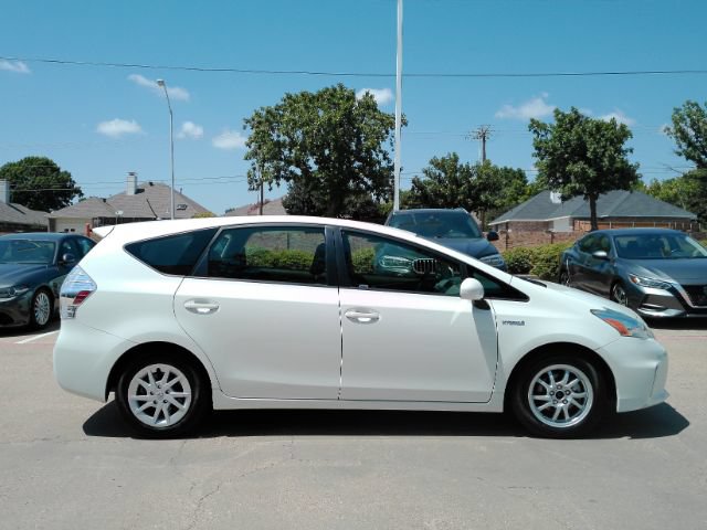 Used 2012 Toyota Prius V Two FWD image 5