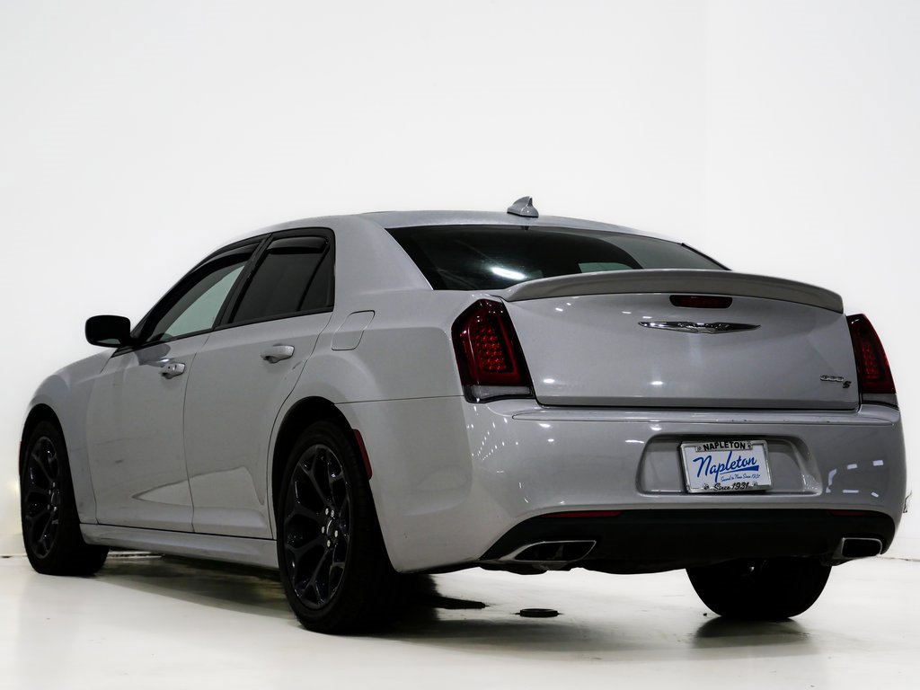 Used 2020 Chrysler 300 S image 9
