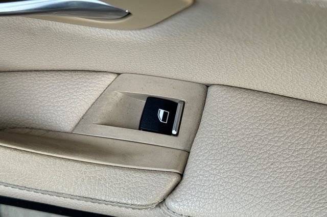 Used 2016 BMW 535i Sedan RWD image 22
