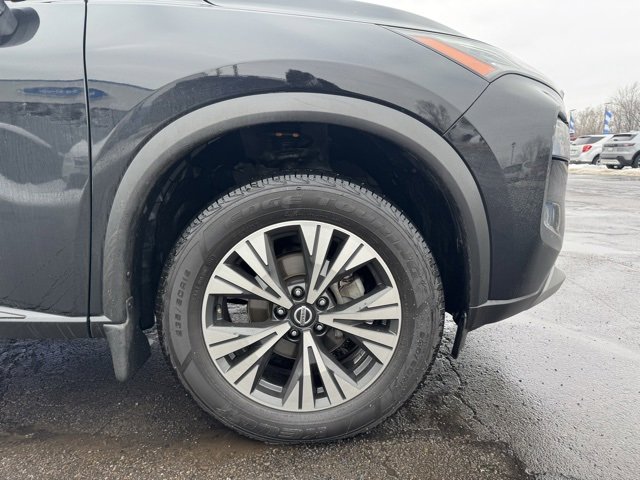 Used 2021 Nissan Rogue SV image 11