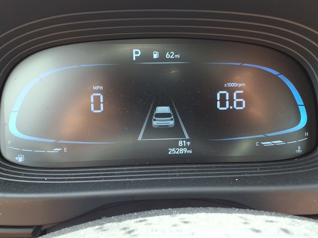 Used 2025 Hyundai Venue SEL FWD image 19
