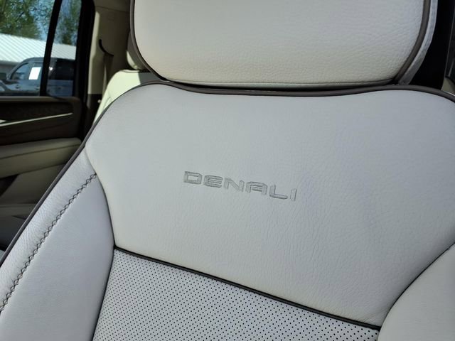 Used 2023 GMC Yukon XL Denali AWD/4WD image 18