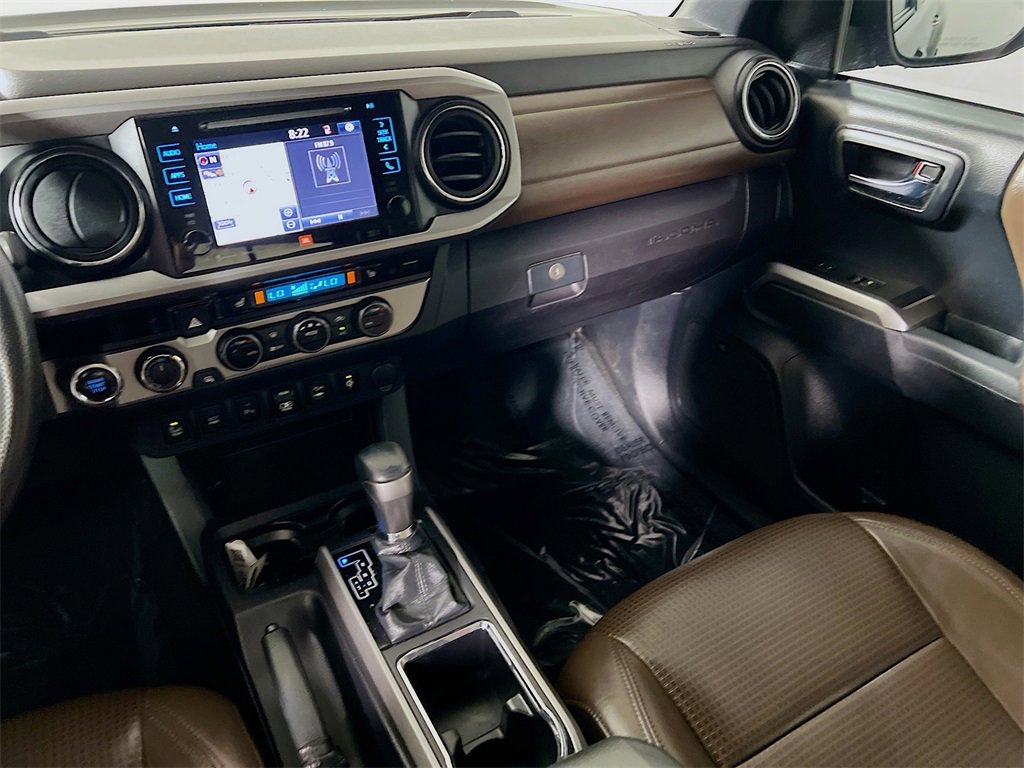Certified 2018 Toyota Tacoma Limited image 22