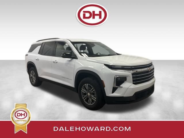 Used 2025 Chevrolet Traverse LT image 1