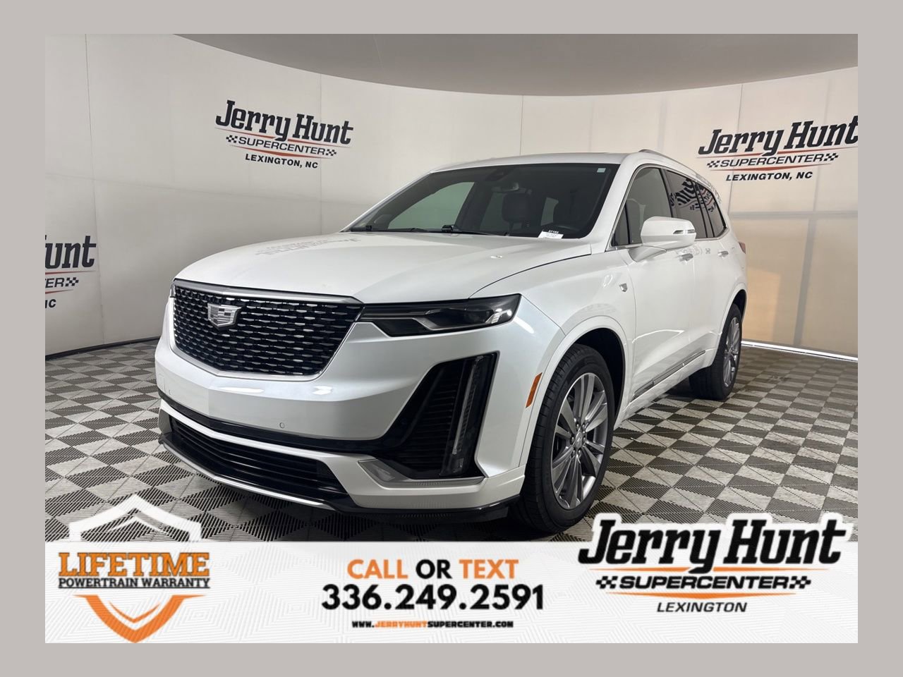 Used 2024 Cadillac XT6 Premium Luxury image 1