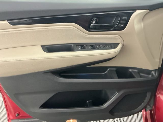 Used 2024 Honda Odyssey Touring image 7
