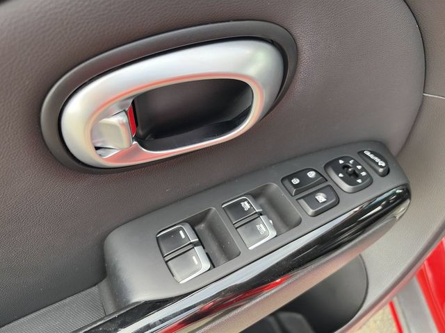 Used 2017 Kia Soul ! w/ Tech Package FWD image 22