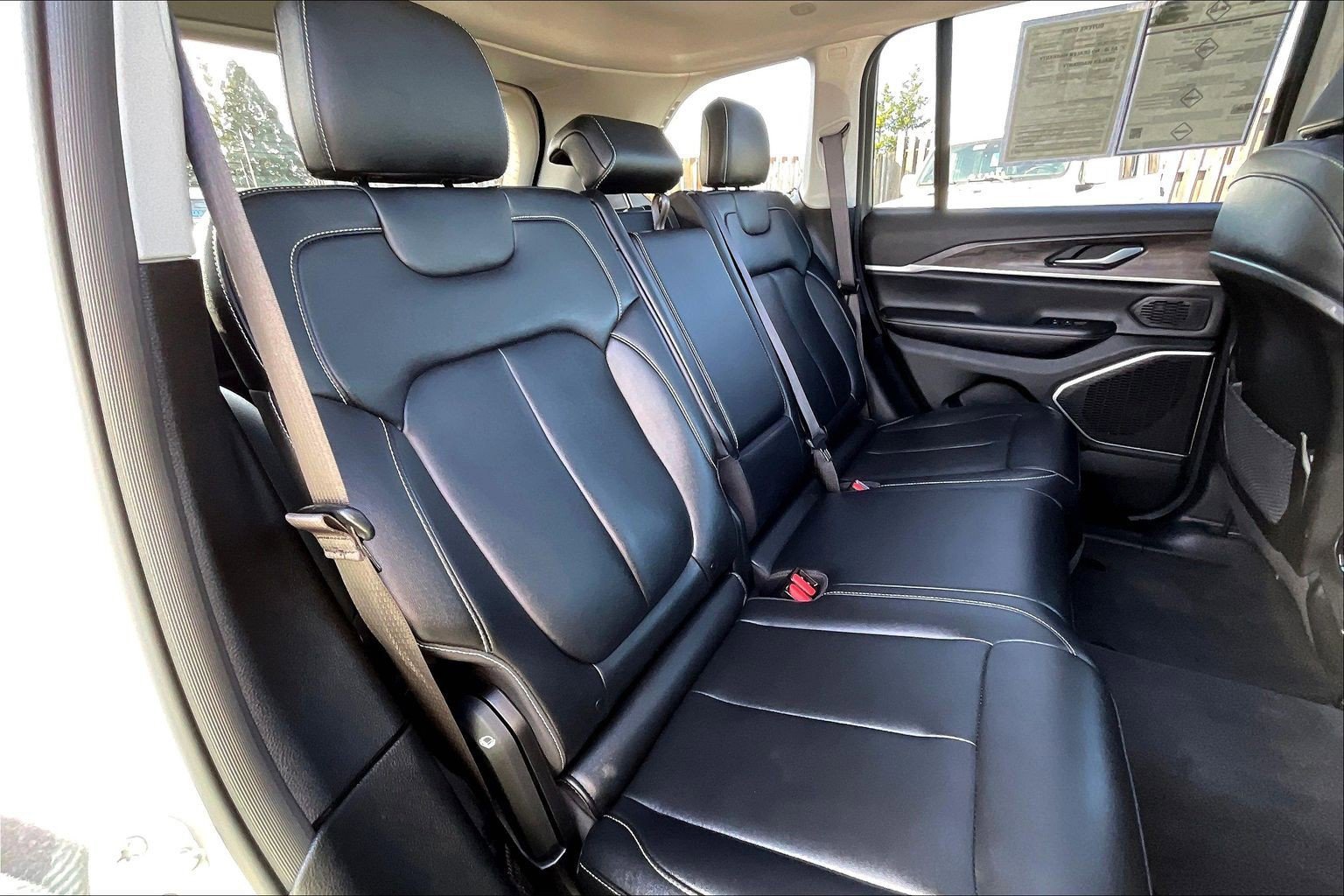 Used 2024 Jeep Grand Cherokee Limited 4xe image 27