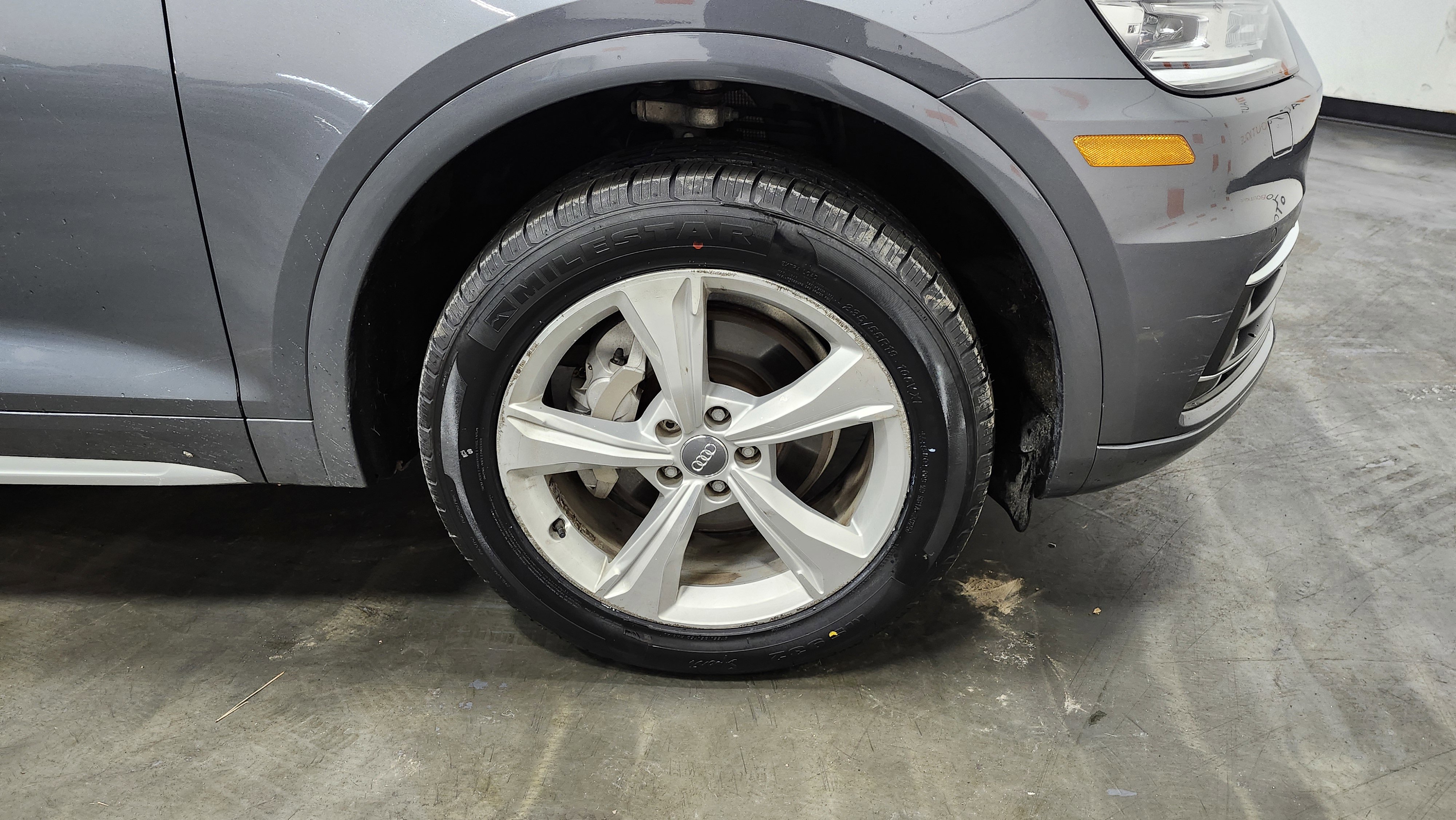 Used 2020 Audi Q5 Premium w/ Convenience Package image 13