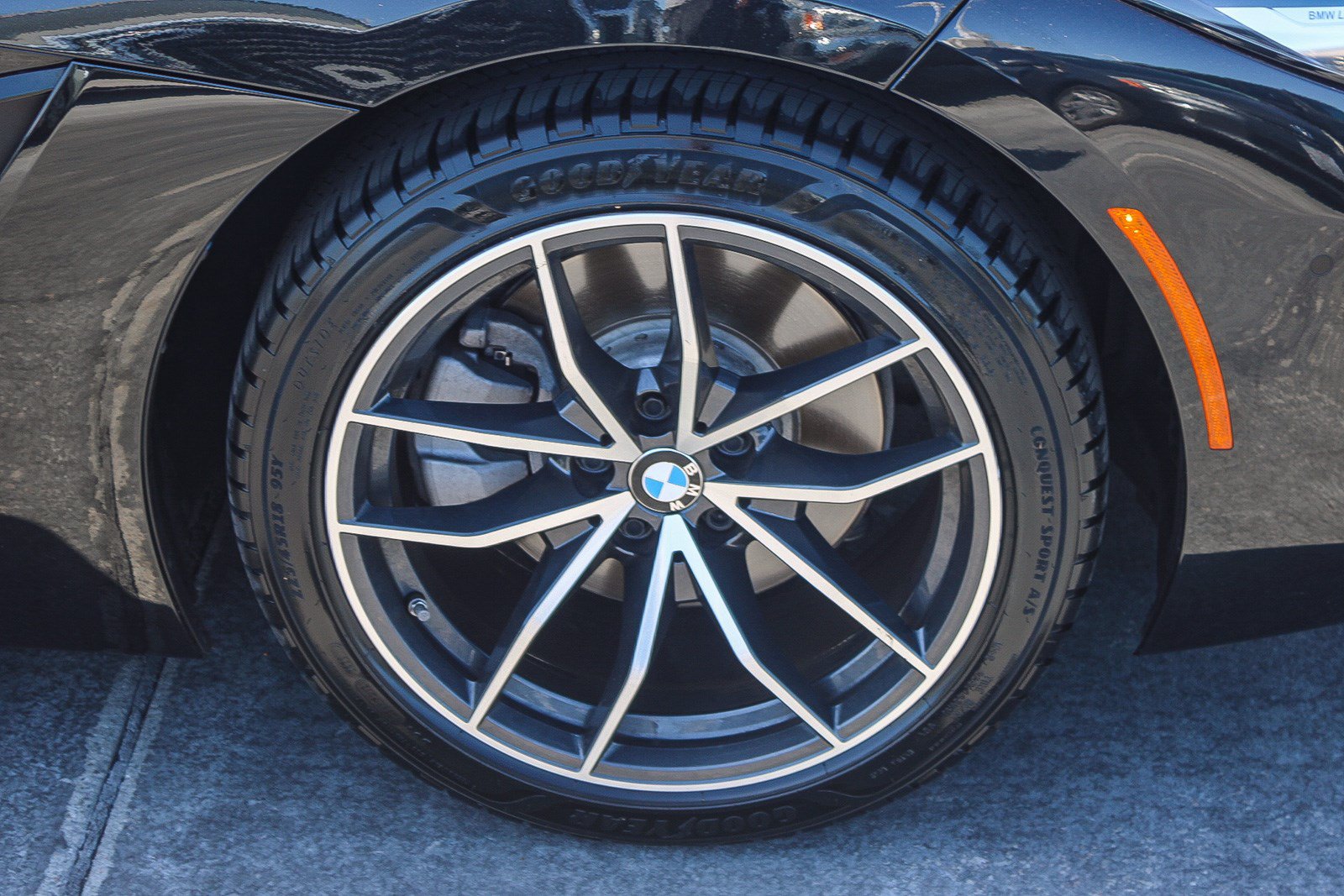 Used 2019 BMW Z4 sDrive30i w/ Convenience Package RWD image 11