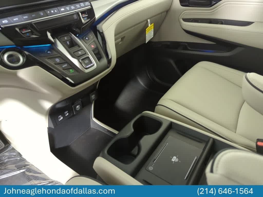 New 2026 Honda Odyssey Touring image 18