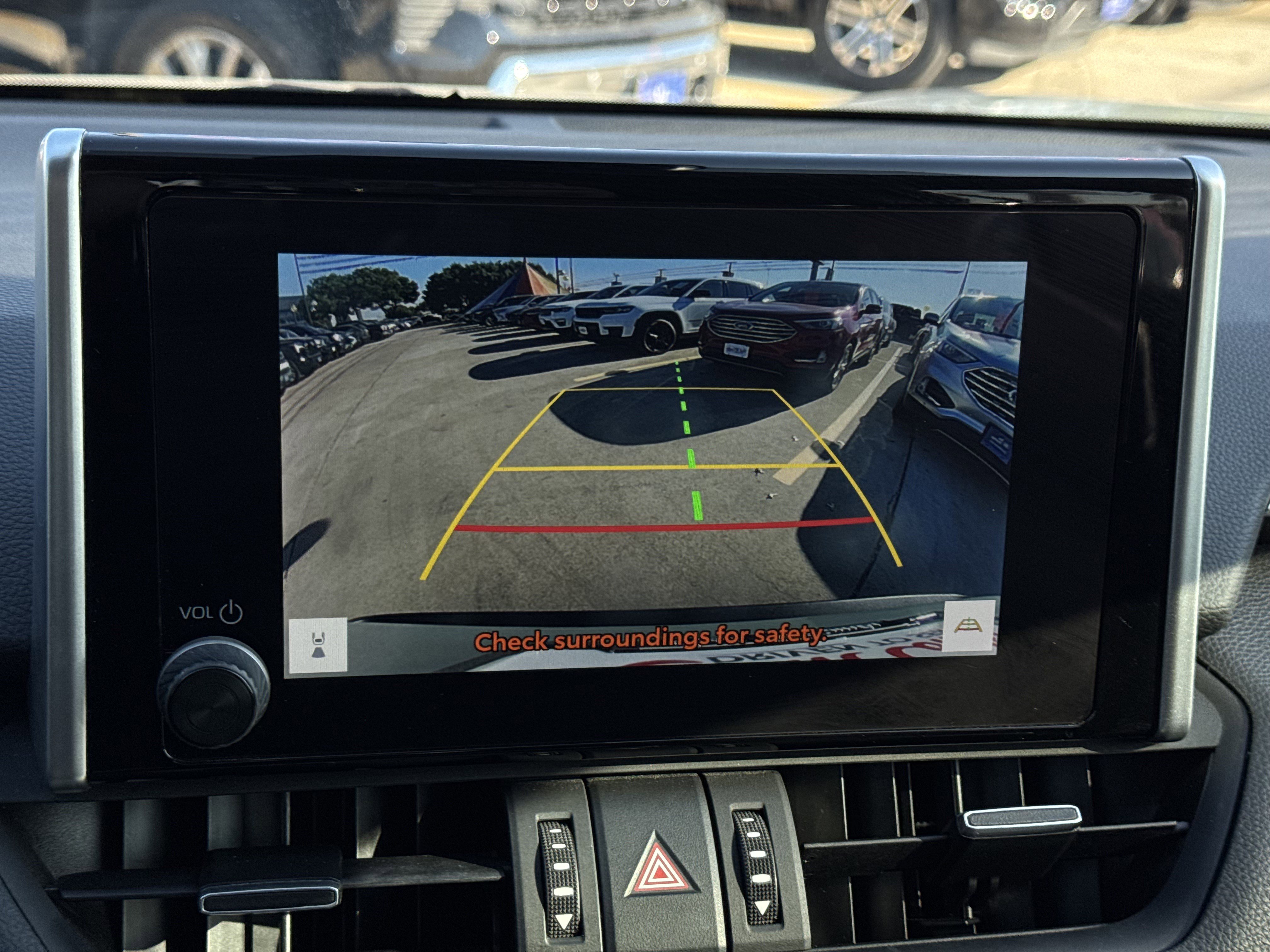 Used 2023 Toyota RAV4 XLE Premium image 25