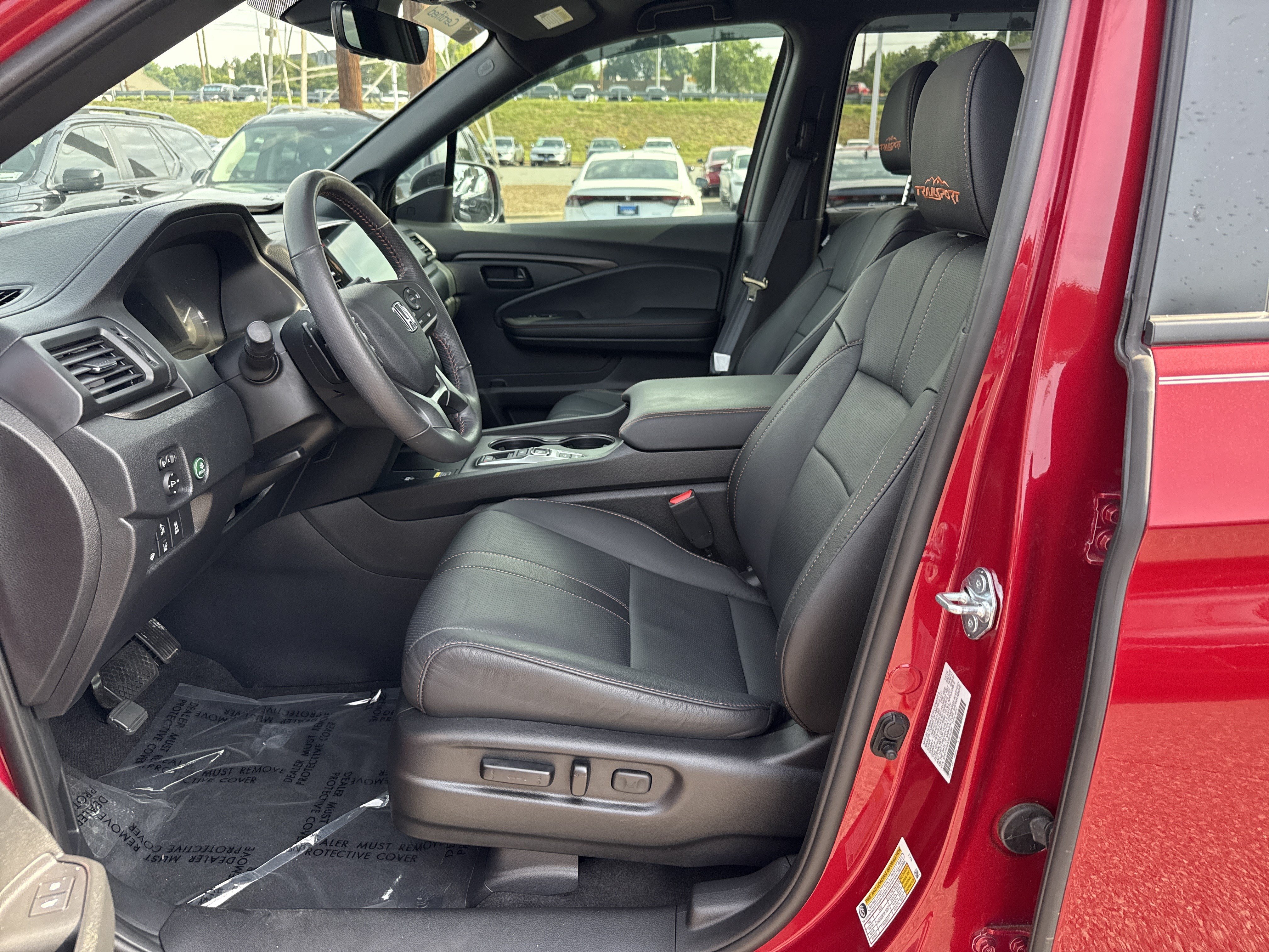 Certified 2025 Honda Passport TrailSport image 16