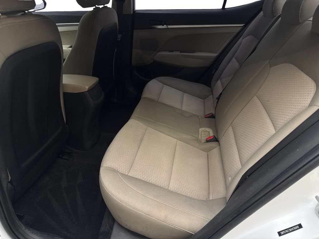 Used 2019 Hyundai Elantra SE FWD image 20
