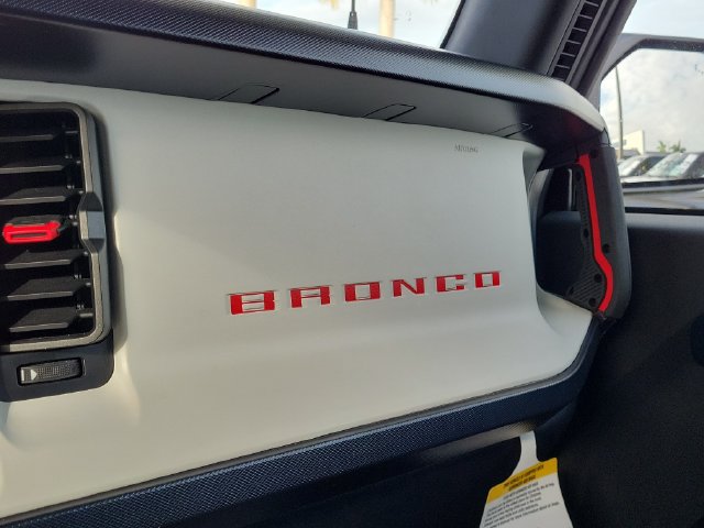 Used 2024 Ford Bronco Heritage Edition AWD/4WD image 24