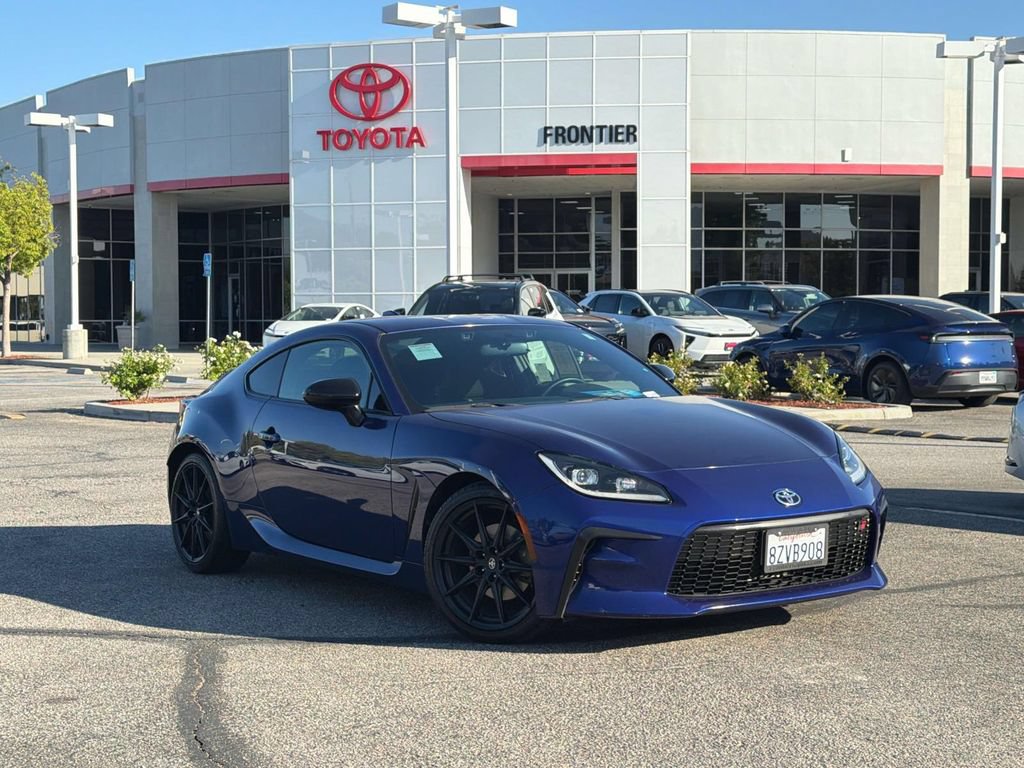 Used 2022 Toyota GR86 Premium RWD image 1