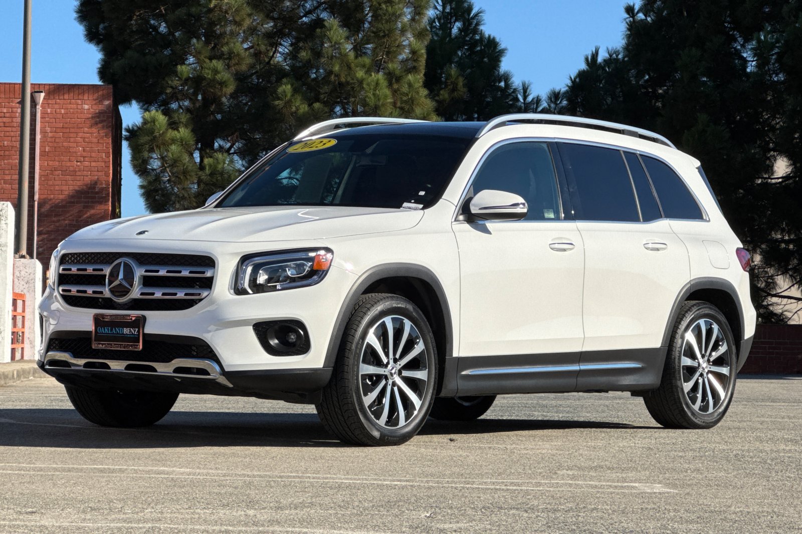 Used 2023 Mercedes-Benz GLB 250 4MATIC image 8