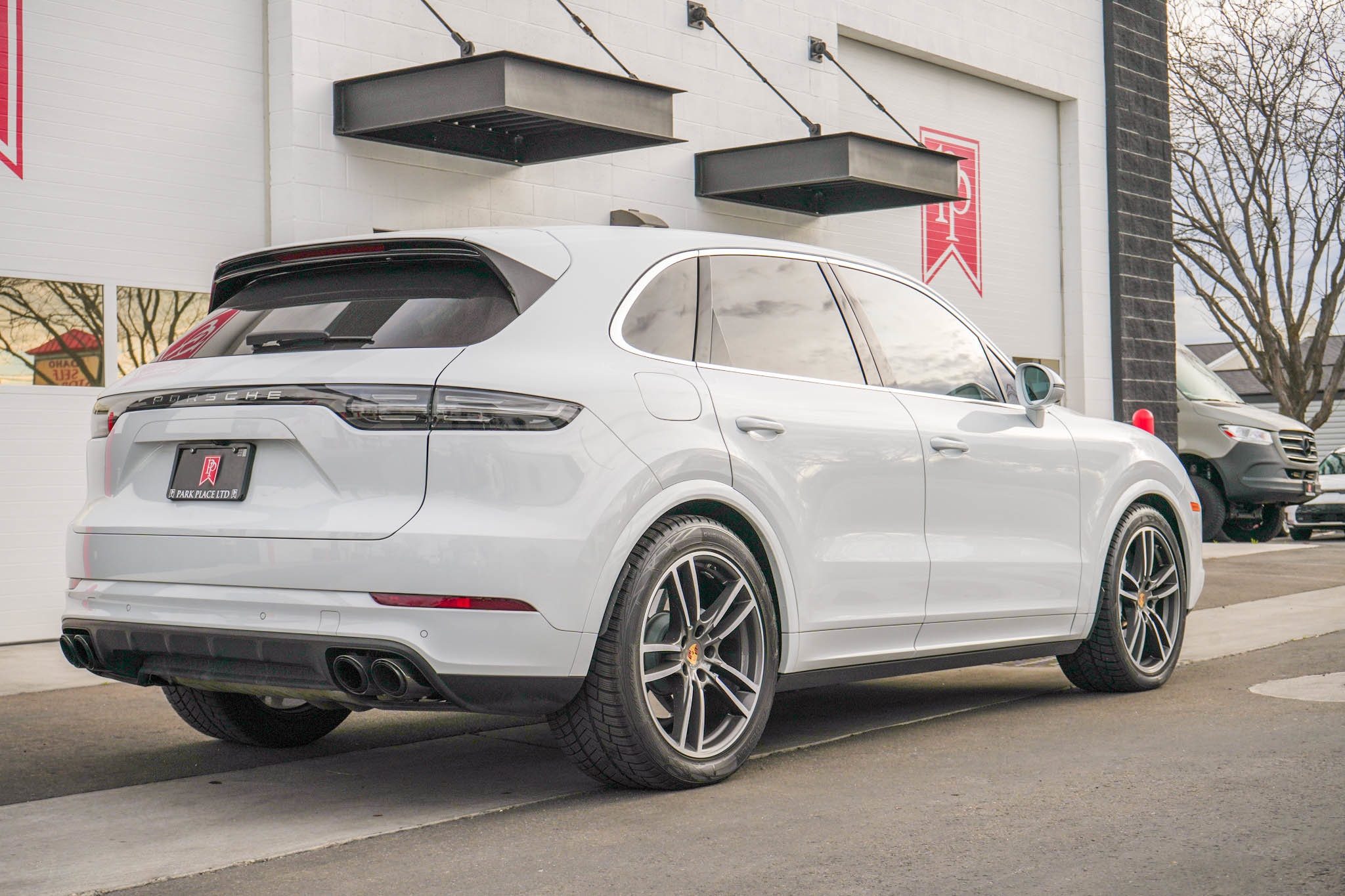 Used 2020 Porsche Cayenne Turbo AWD/4WD image 56