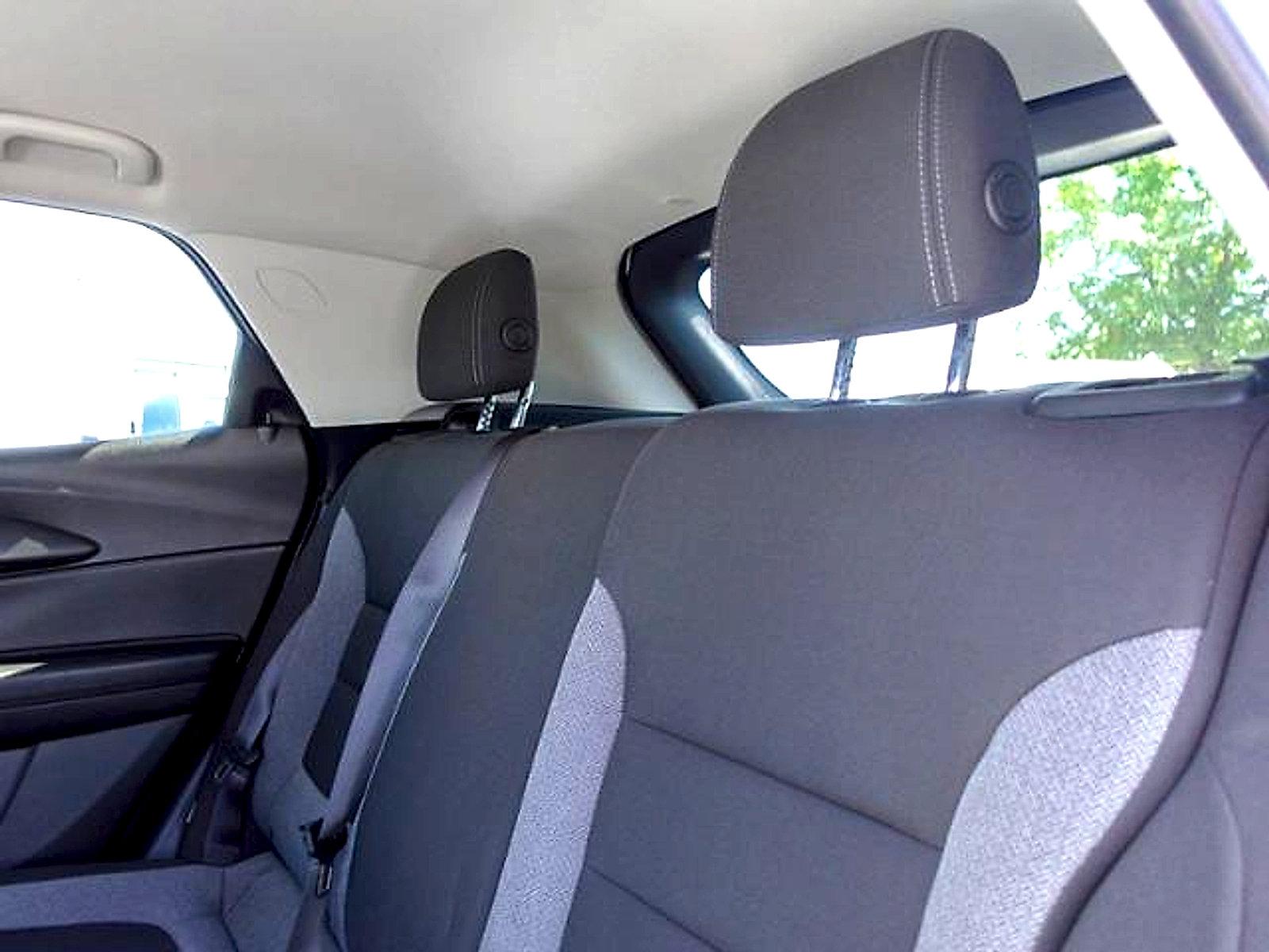 Used 2025 Chevrolet TrailBlazer LS w/ LS Convenience Package FWD image 11