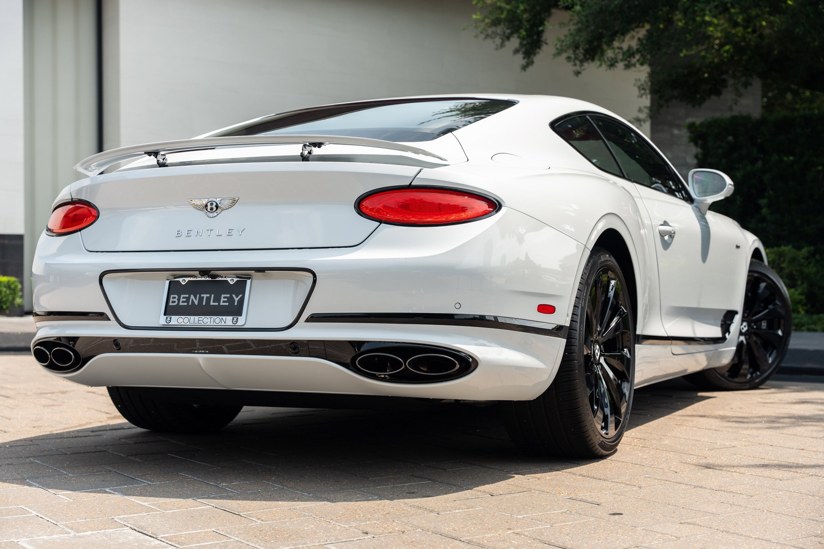 Used 2024 Bentley Continental GT Azure image 3