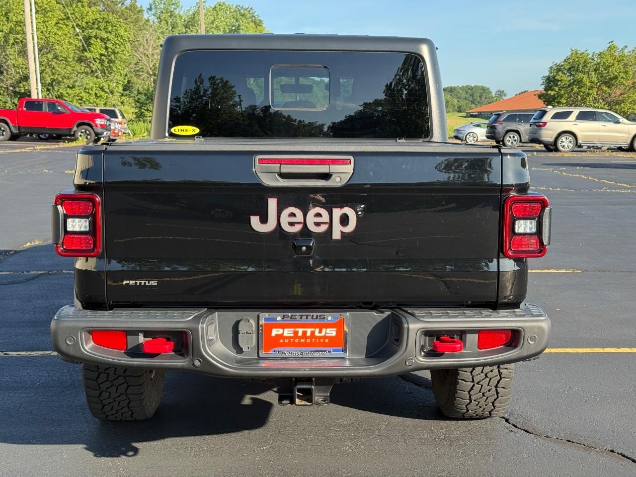 Used 2021 Jeep Gladiator Rubicon AWD/4WD image 4