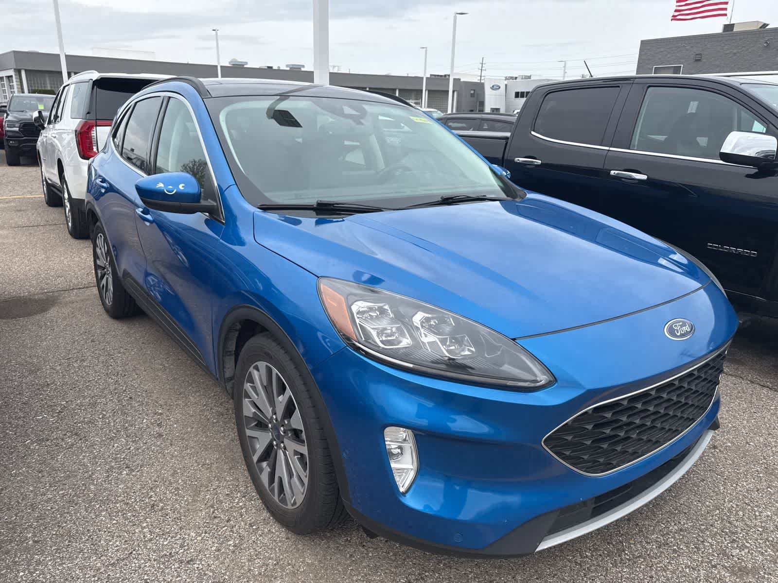 Used 2021 Ford Escape Titanium FWD image 10